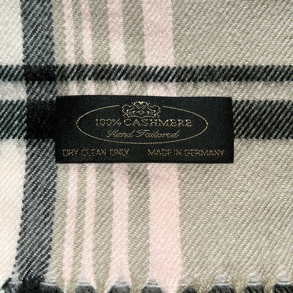 Cashmere Scarf - Picture 3 of 4